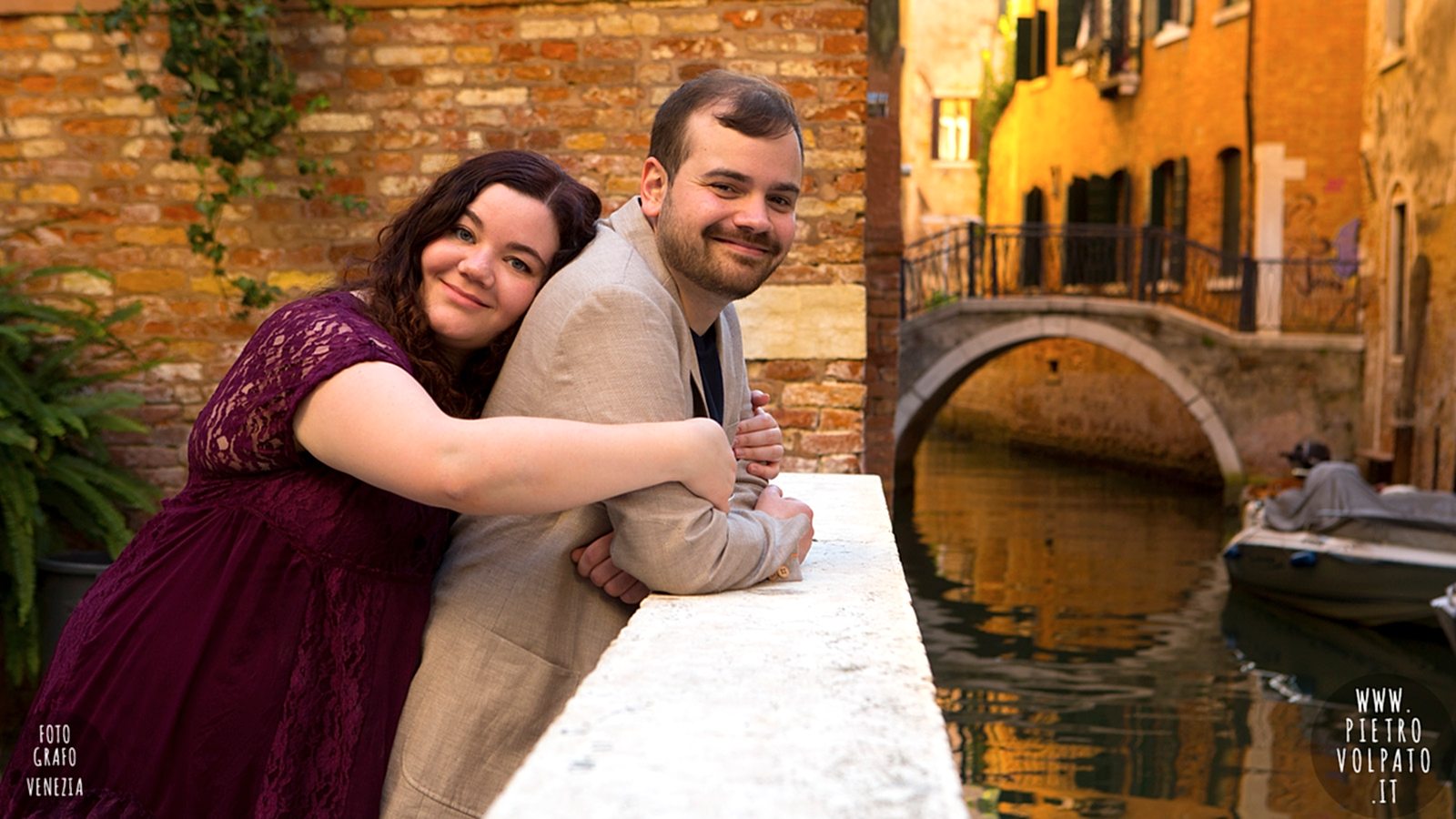 servizio fotografico con fotografo professionista per coppia in vacanza romantica a Venezia