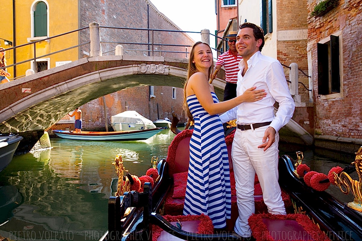 Fotografo a Venezia per servizio fotografico coppia innamorati 