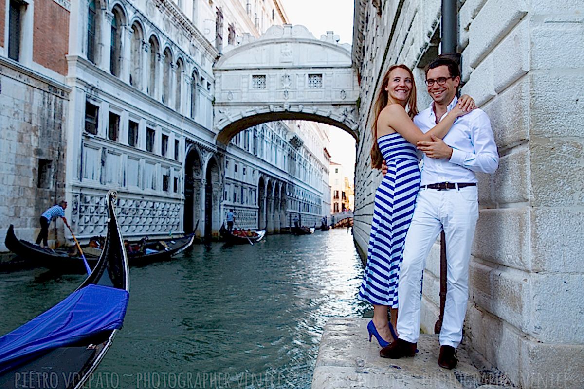 Fotografo a Venezia per servizio fotografico coppia innamorati 