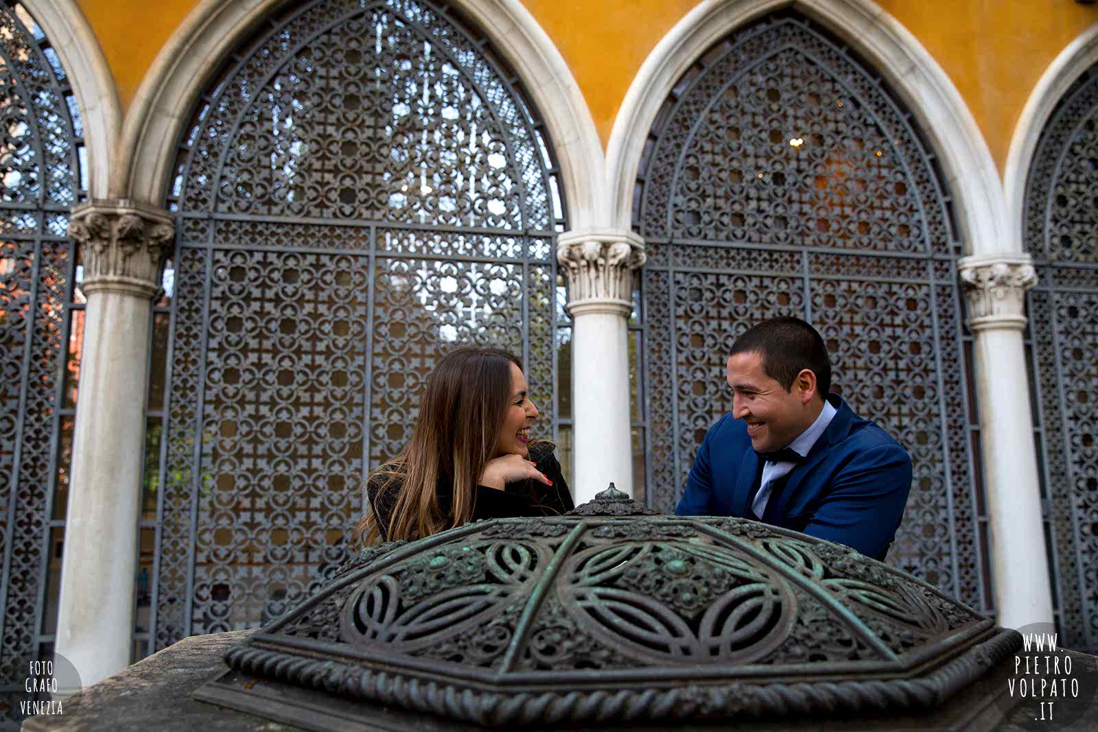 fotografo venezia servizio foto coppia innamorati fidanzati vacanza passeggiata romantica