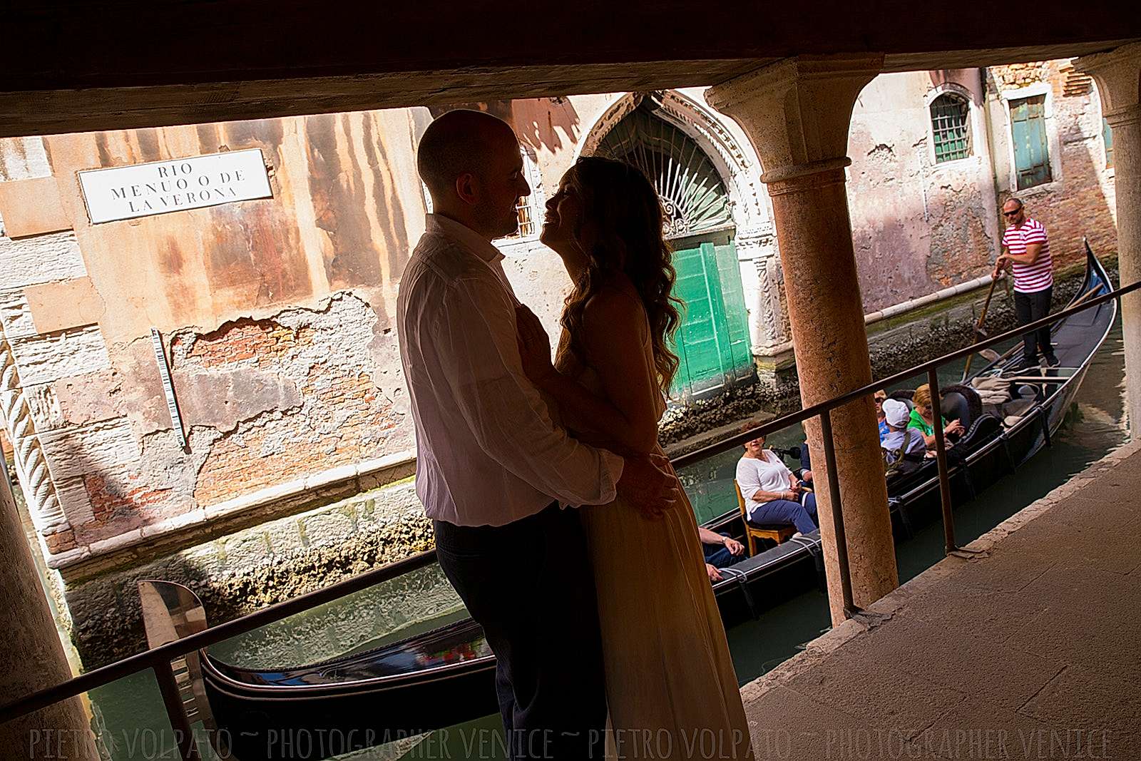 venezia fotografo per servizio fotografico sposi in viaggio di nozze