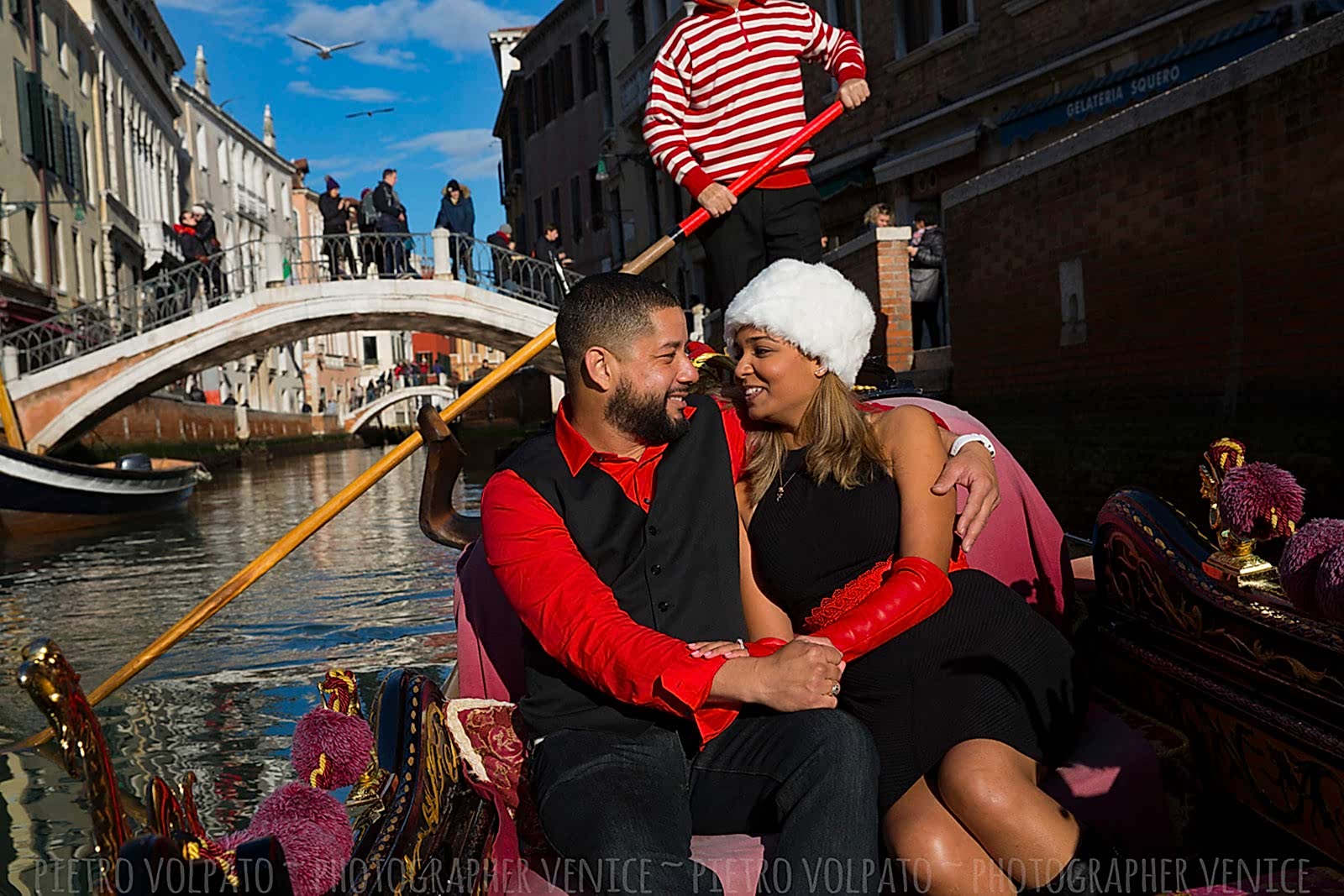 Ingaggiatemi come fotografo per la vostra vacanza romantica a Venezia ~ Foto di una indimenticabile passeggiata e giro in gondola