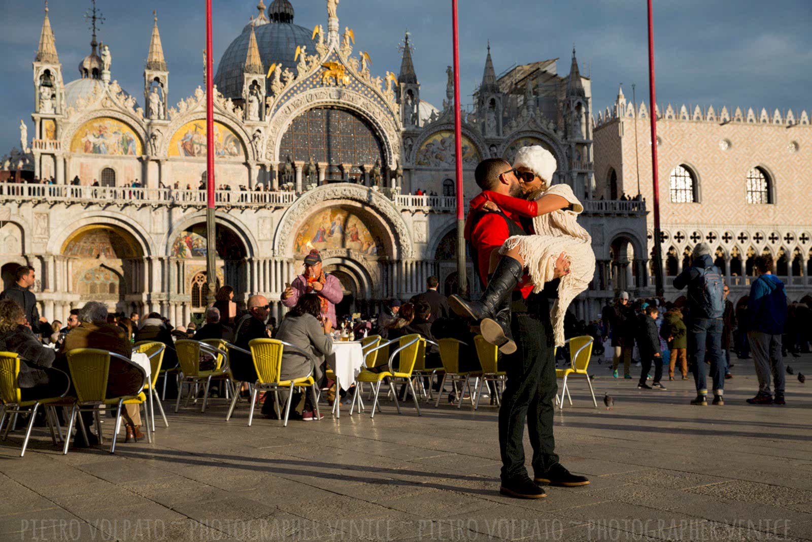 Ingaggiatemi come fotografo per la vostra vacanza romantica a Venezia ~ Foto di una indimenticabile passeggiata e giro in gondola