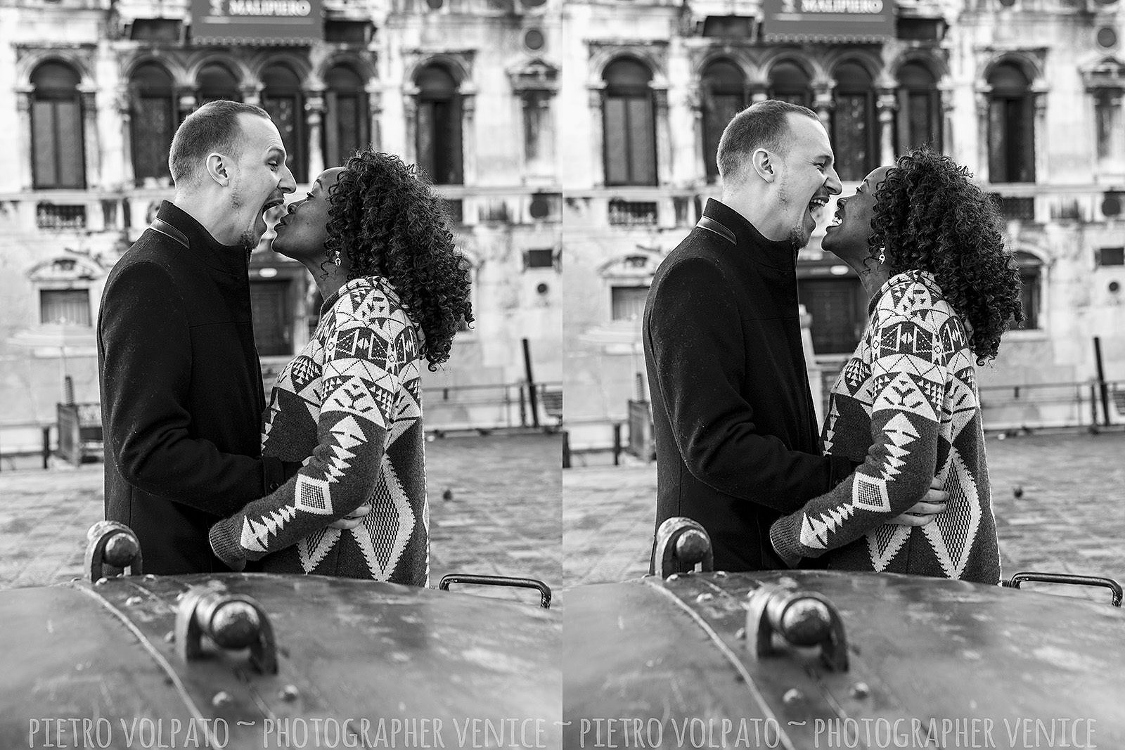 Fotografo a Venezia per servizio fotografico innamorati ~ Coppia in Vacanza ~ Foto e divertimento durante una passeggiata a Venezia