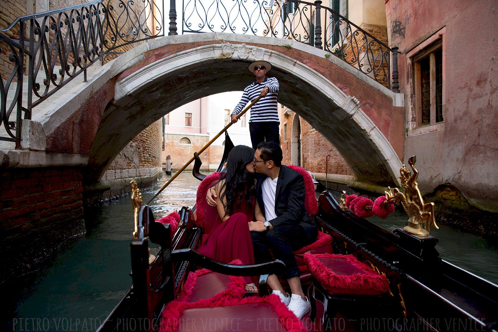 Fotografo Venezia servizio foto romantico divertente