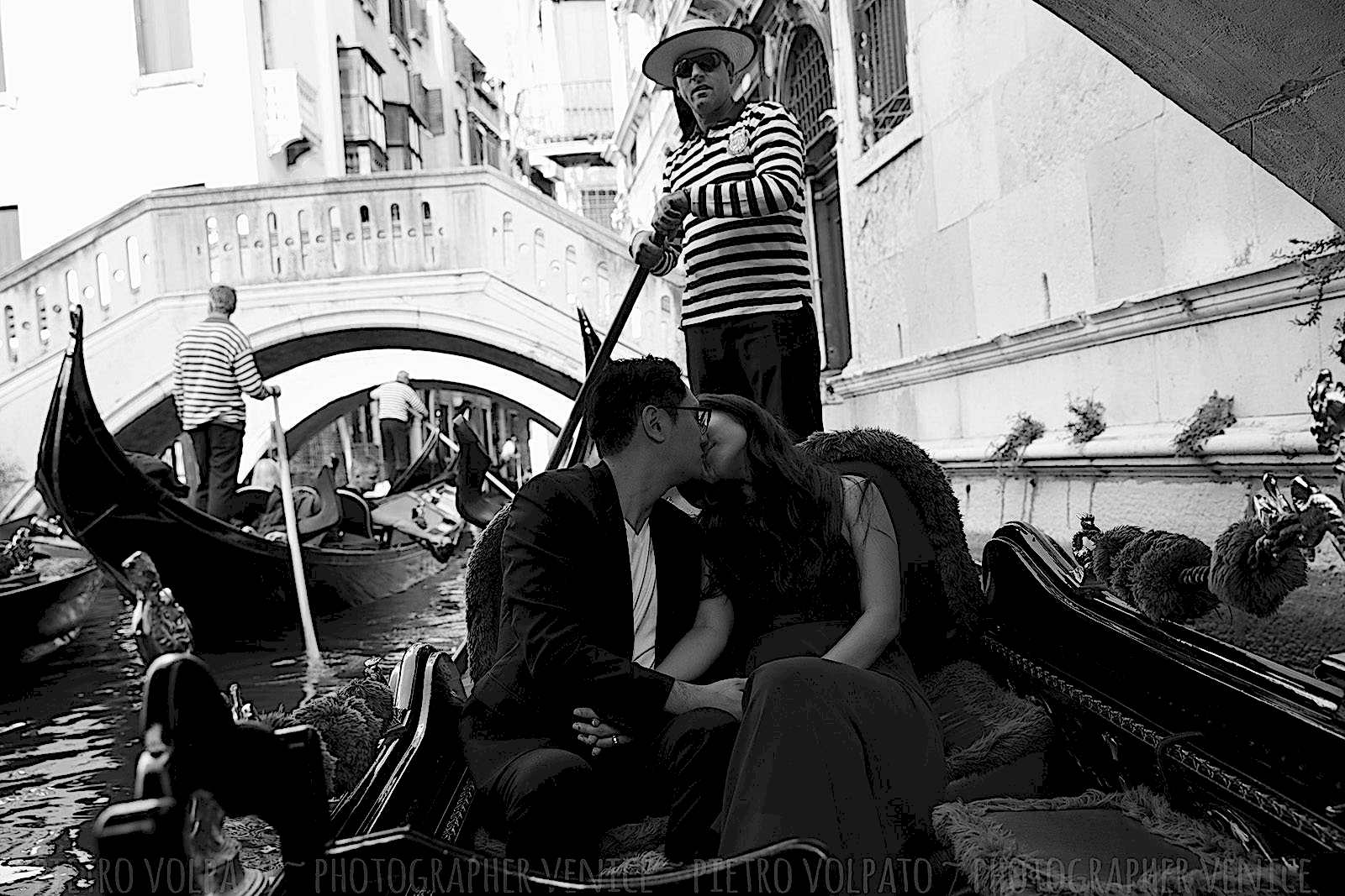 Fotografo Venezia servizio foto romantico divertente