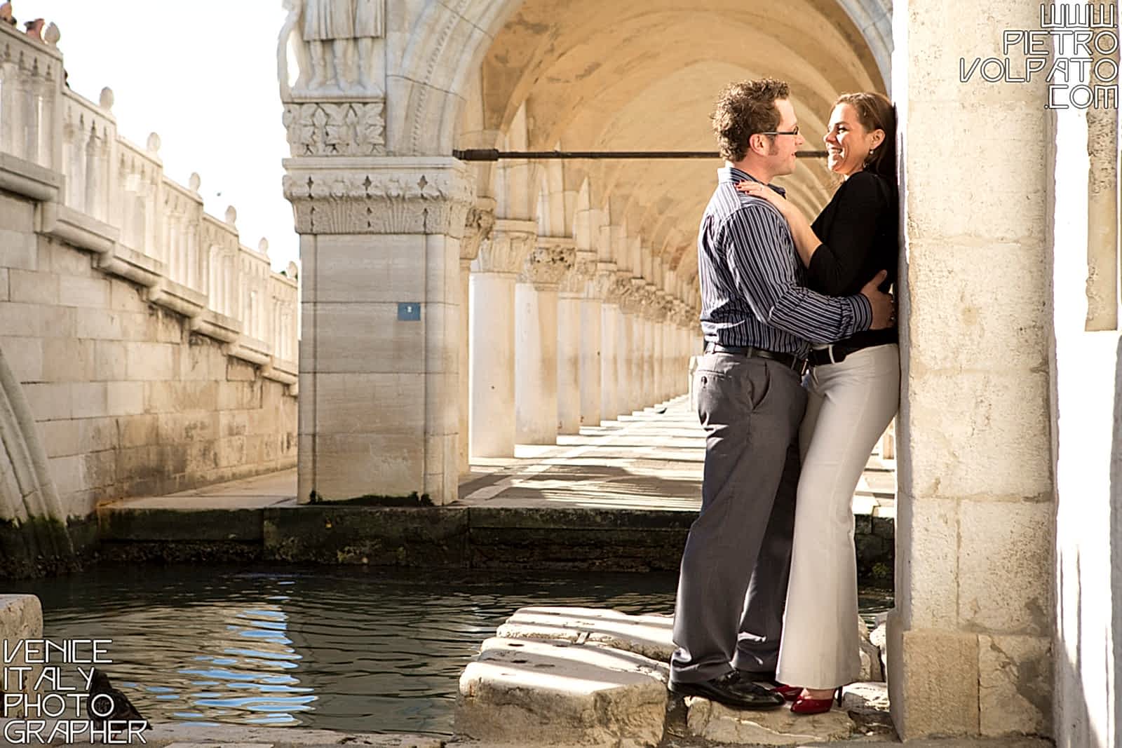 Photographer in Venice Italy for engagement photo shoot and tour for couple on vacation ~ Romantic and fun Venice photo walk