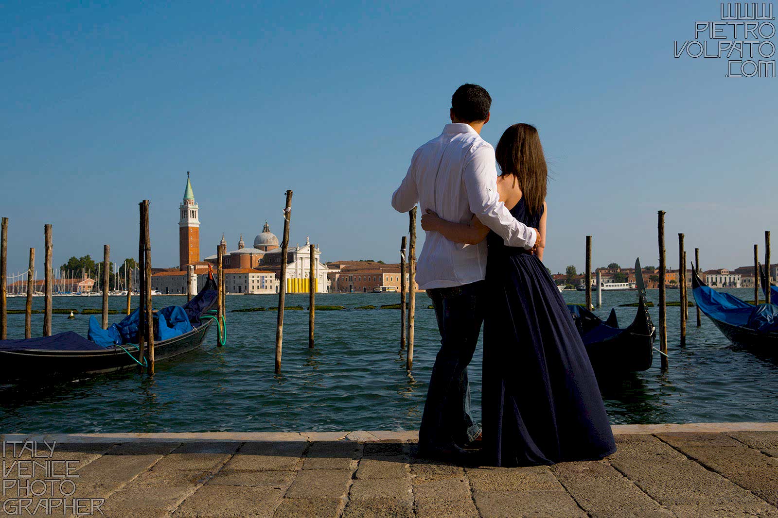 Photographer in Venice Italy for a vacation photo shoot during a walking tour and gondola ride - romantic and fun couple photo walk in Venice