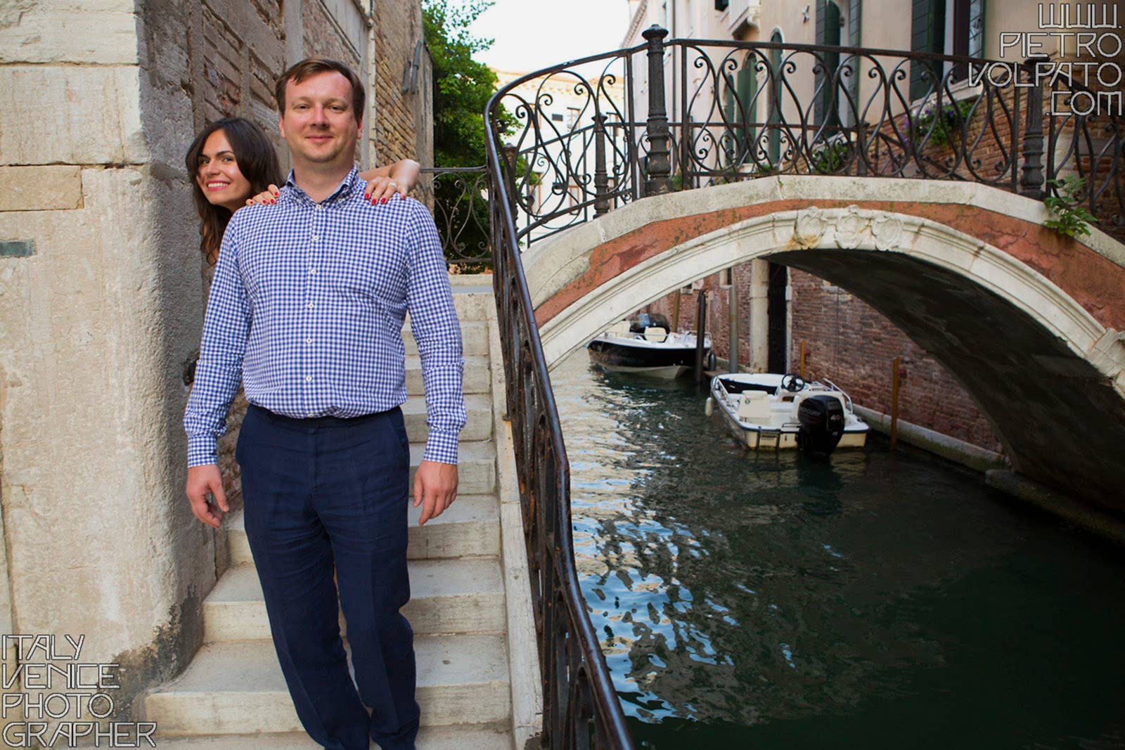 Venice Photographer for Couple Vacation Photo Session