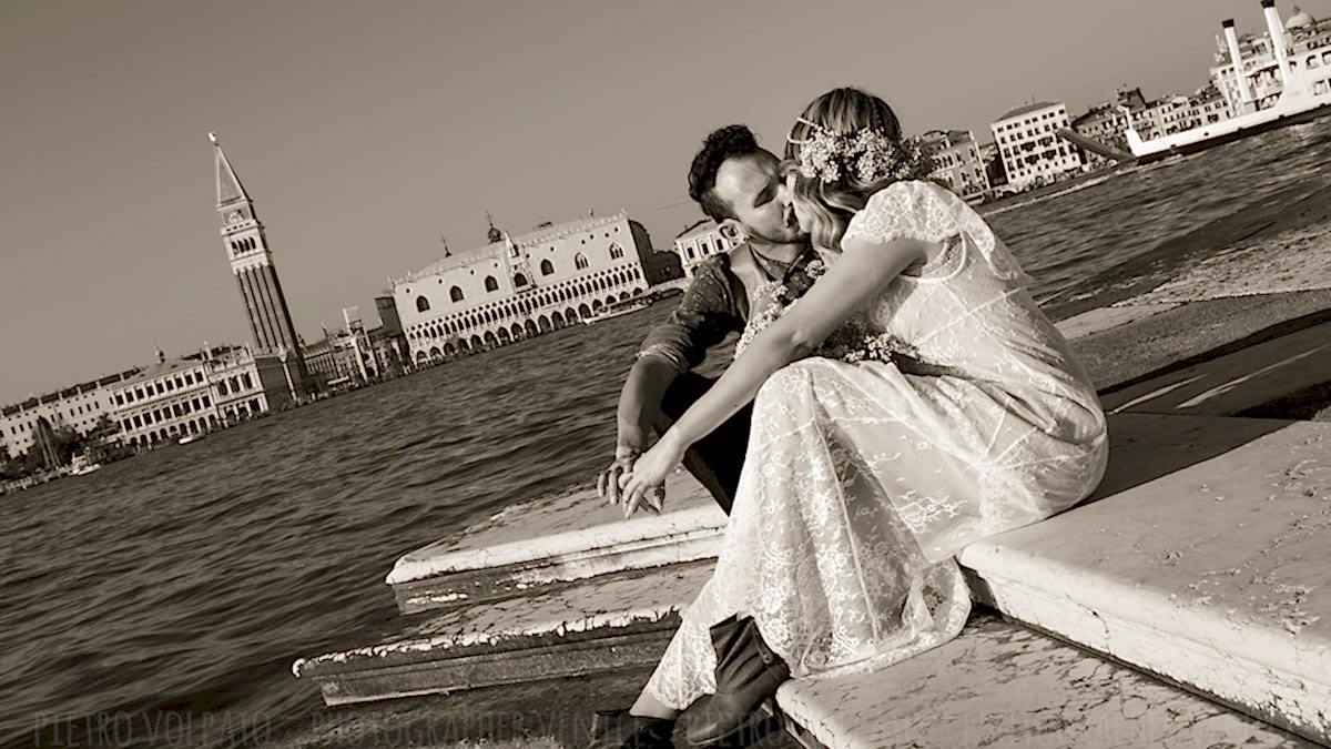 photographer venice italy anniversary photoshoot