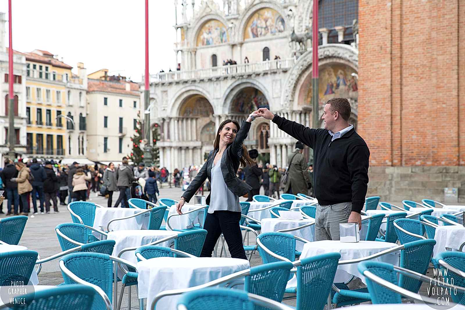 pre wedding love story photoshoot in venice italy photographer pietro volpato