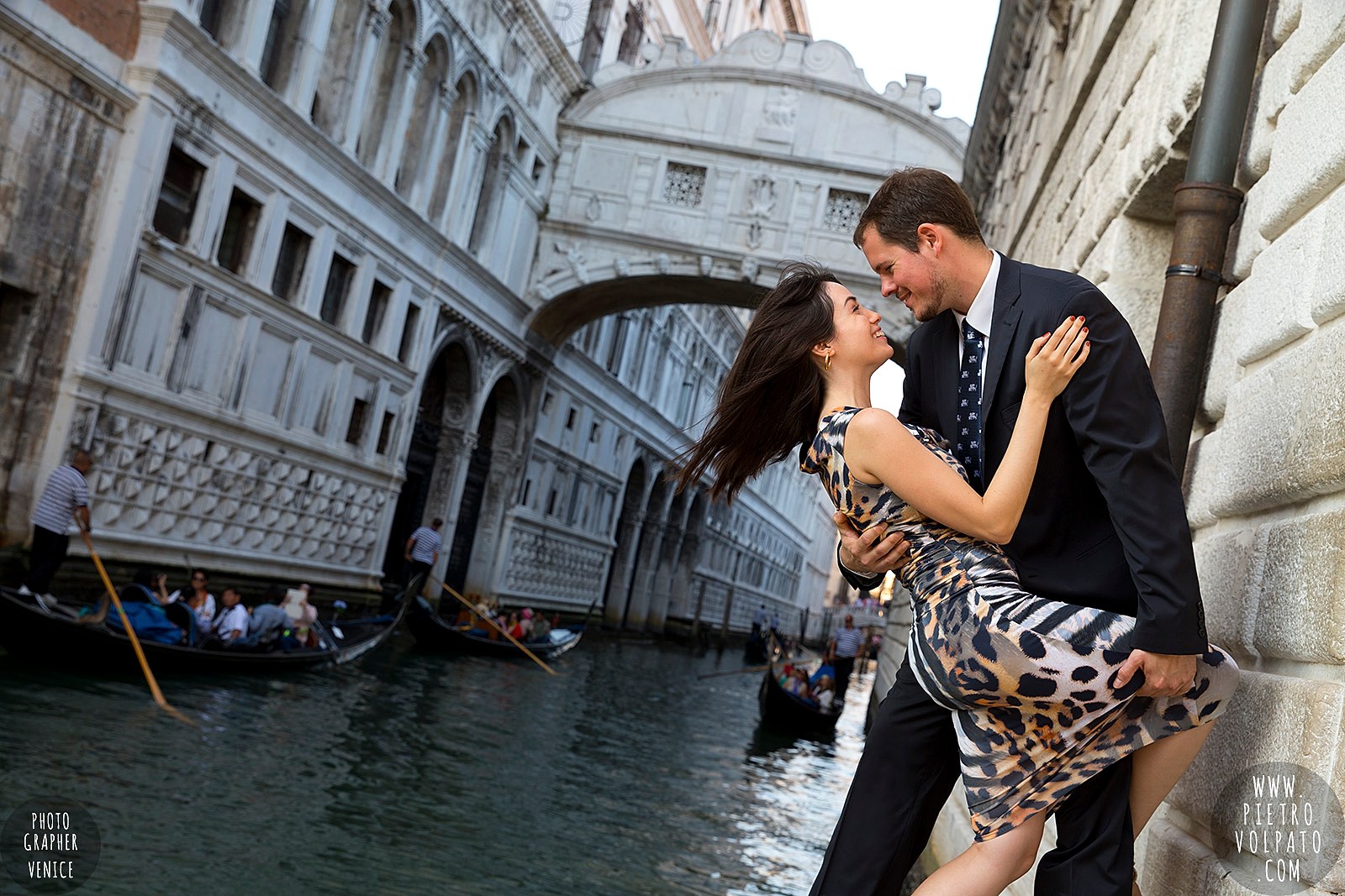 venice honeymoon photographer romantic photoshoot and tour for couples vacation