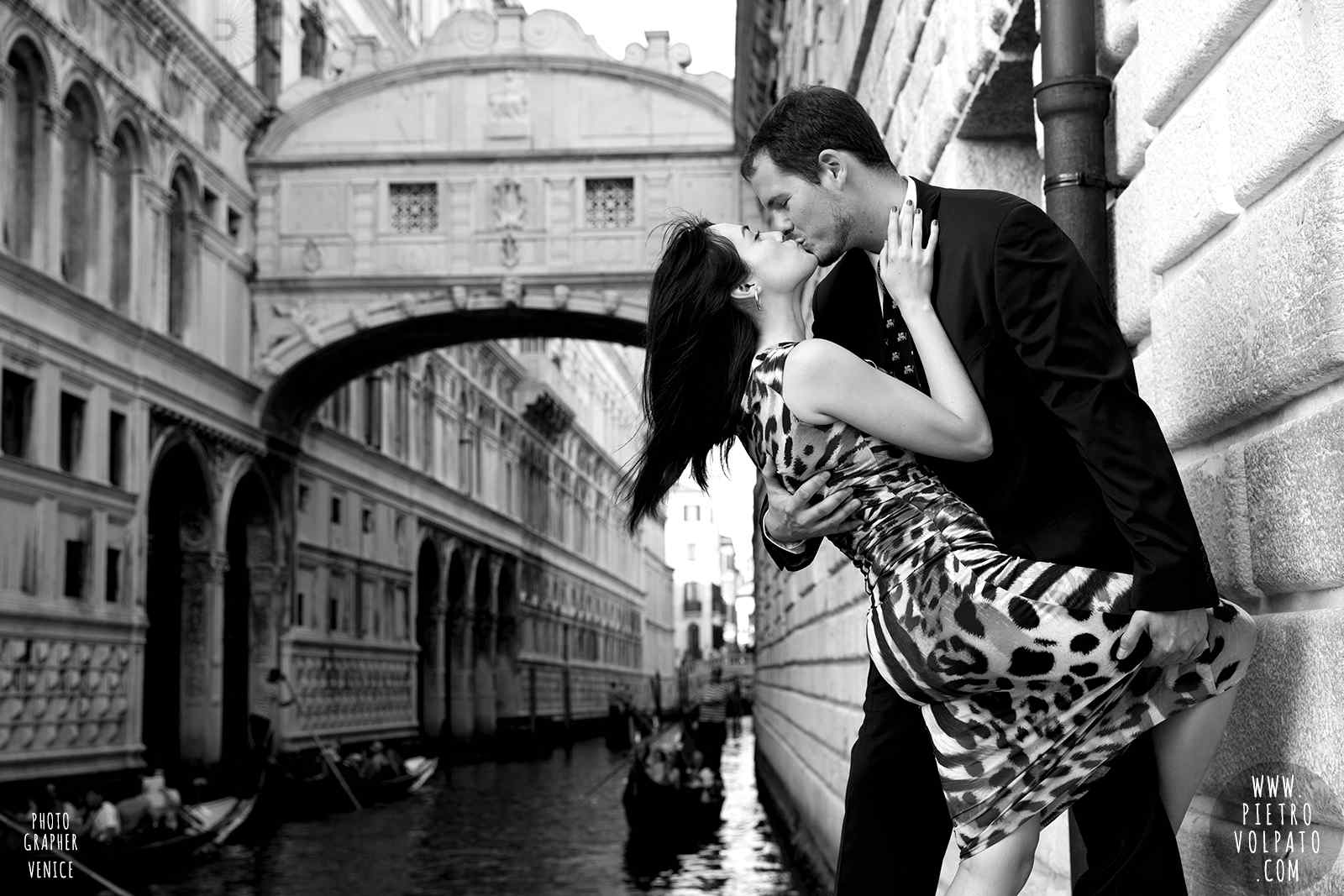 venice honeymoon photographer romantic photoshoot and tour for couples vacation