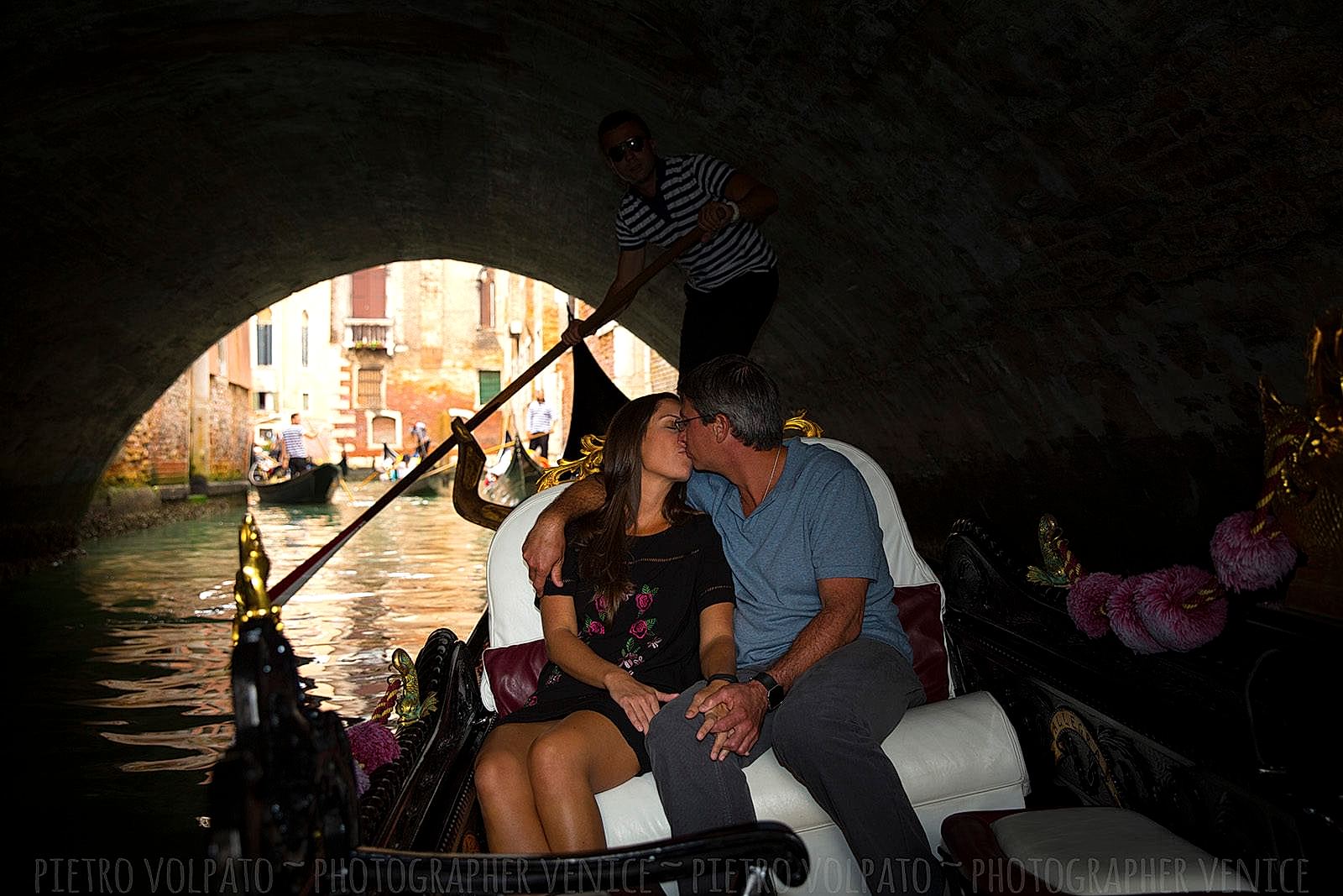 Photographer in Venice italy for couple vacation photography session ~ romantic and fun Venice photo walk and gondola