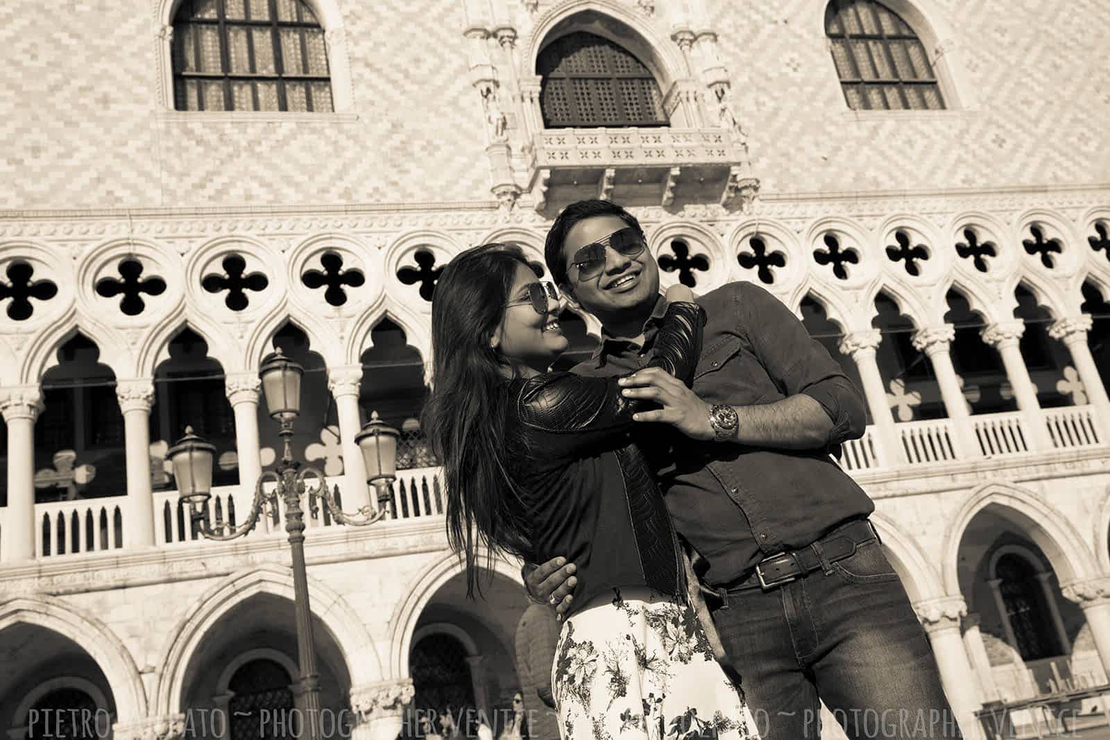 Photographer in Venice Italy for couple vacation photo shoot during an amazing walking tour and gondola ride