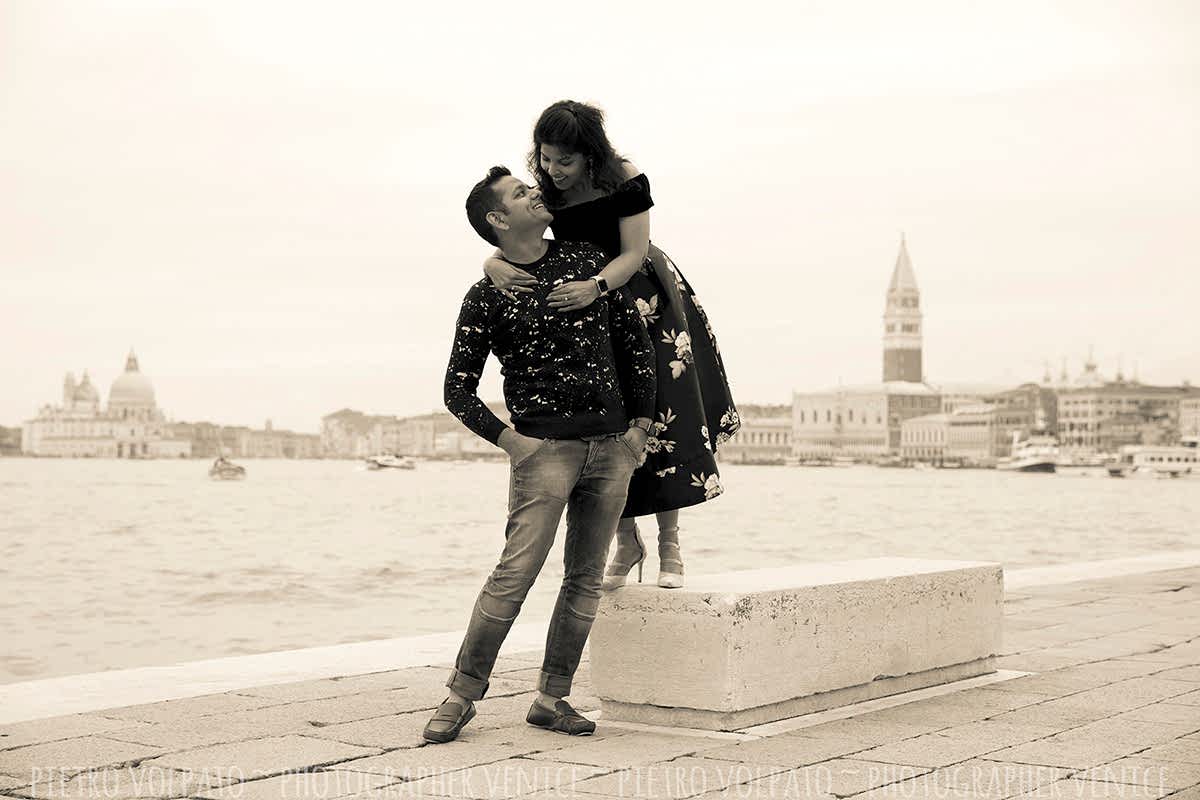 venice photo shoot for a couple