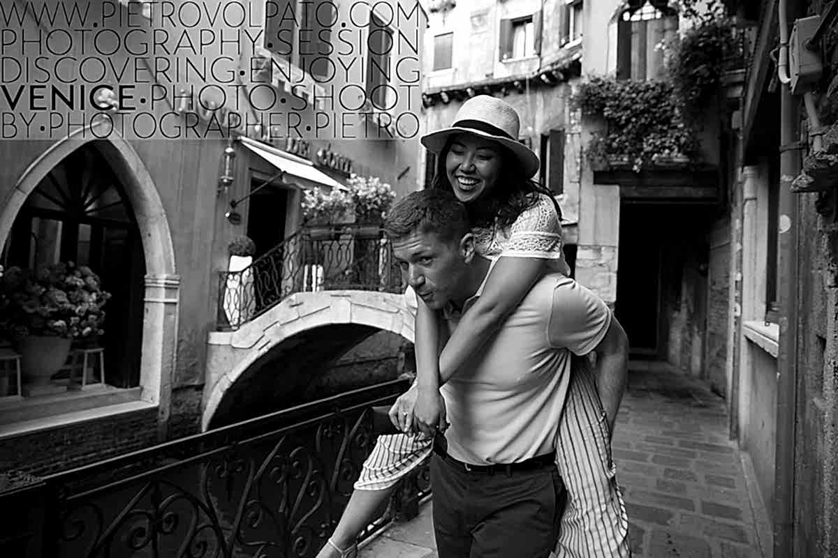 venice photographer couple photo shoot