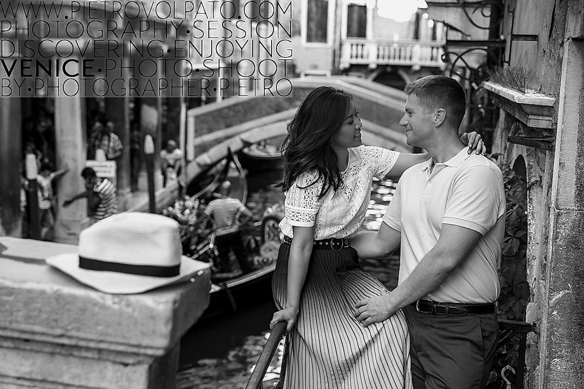 photographer venice couple vacation photo session