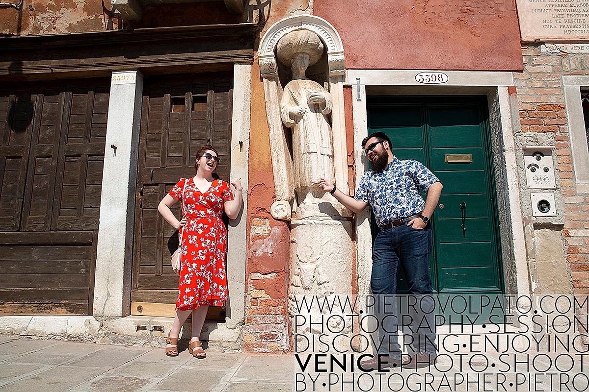 photographer venice couple vacation photo session