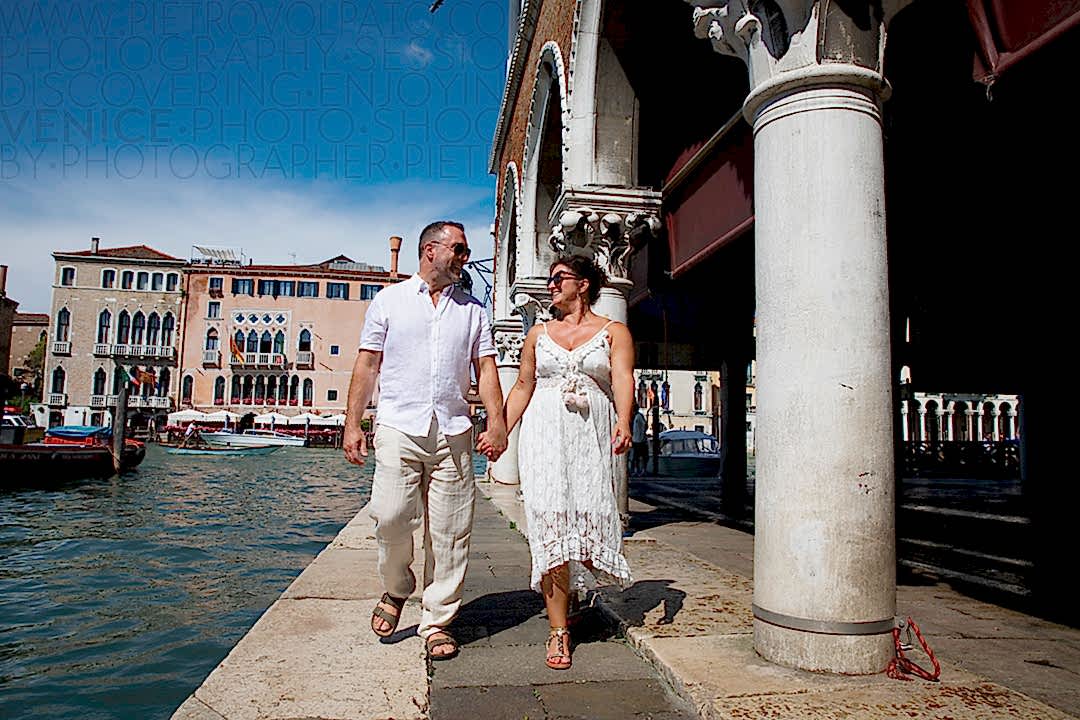 Photo Shoot in Venice Italy for Couples