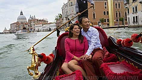 Vacation Photographer in Venice for Photo Shoot